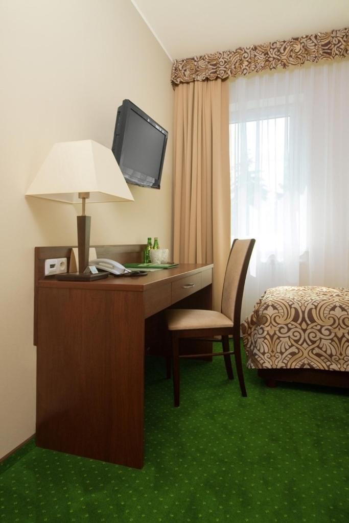 Hotel Zielony Poznan Bagian luar foto