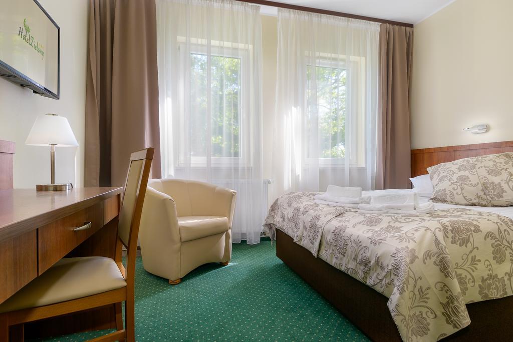 Hotel Zielony Poznan Bagian luar foto