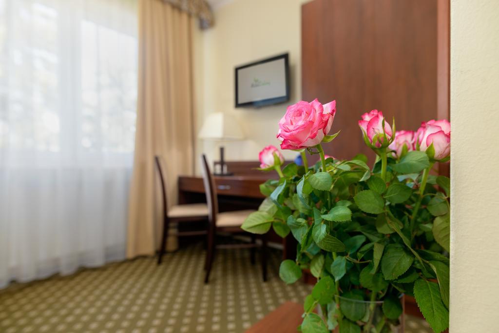 Hotel Zielony Poznan Bagian luar foto