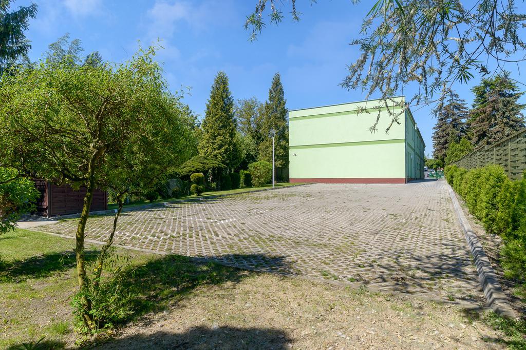 Hotel Zielony Poznan Bagian luar foto